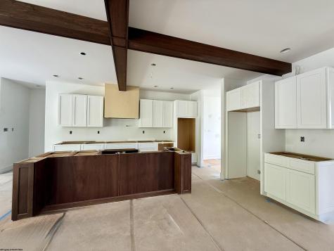 102 Iris Lane Morgantown WV 26501