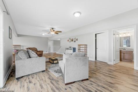 229 Santorini Avenue Morgantown WV 26508