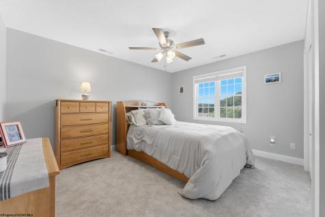 229 Santorini Avenue Morgantown WV 26508