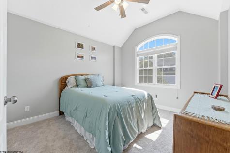 229 Santorini Avenue Morgantown WV 26508
