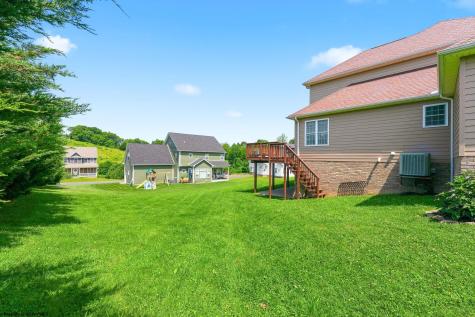 229 Santorini Avenue Morgantown WV 26508
