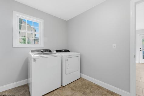 229 Santorini Avenue Morgantown WV 26508