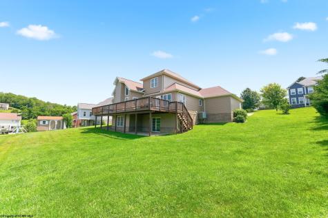 229 Santorini Avenue Morgantown WV 26508