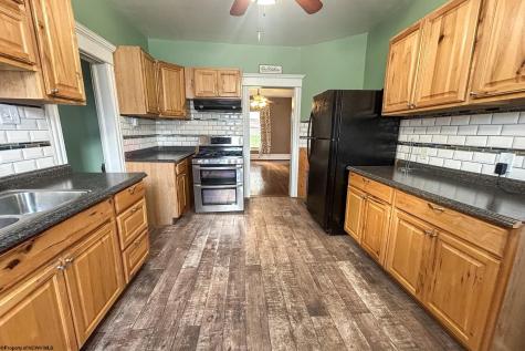 314 Dewey Avenue Grafton WV 26354