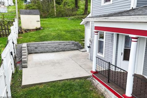 314 Dewey Avenue Grafton WV 26354