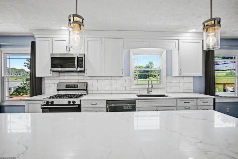 17 Greentree Drive Morgantown WV 26508