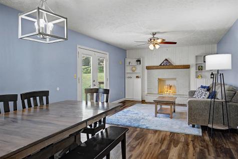 17 Greentree Drive Morgantown WV 26508