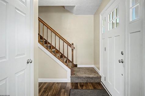 17 Greentree Drive Morgantown WV 26508