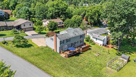 17 Greentree Drive Morgantown WV 26508