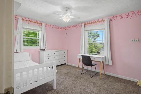 17 Greentree Drive Morgantown WV 26508