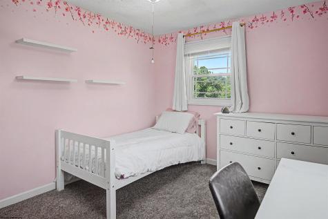 17 Greentree Drive Morgantown WV 26508