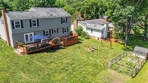 17 Greentree Drive Morgantown WV 26508