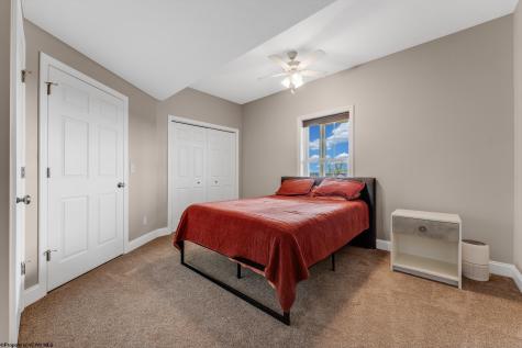 80 Charolais Circle Fairmont WV 26554