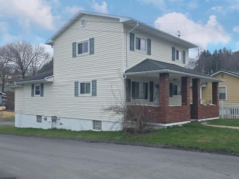 103 Williams Avenue Kingwood WV 26537