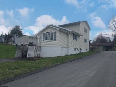 103 Williams Avenue Kingwood WV 26537