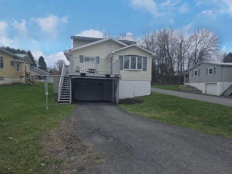 103 Williams Avenue Kingwood WV 26537