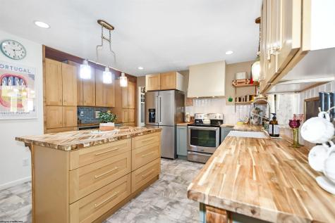 239 Smithtown Road Morgantown WV 26508
