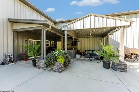 1208 Hagans Road Maidsville WV 26541