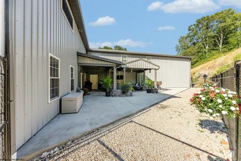 1208 Hagans Road Maidsville WV 26541