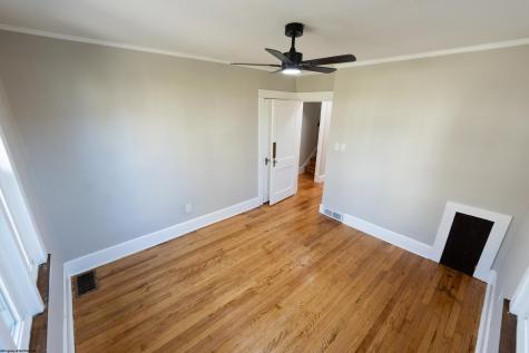 615 Fleming Place Fairmont WV 26554
