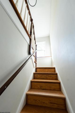 615 Fleming Place Fairmont WV 26554