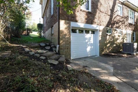 615 Fleming Place Fairmont WV 26554