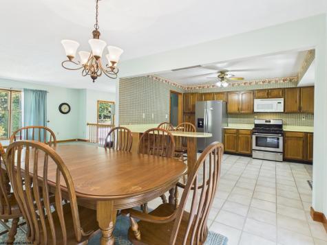 152 Hilltop Drive Philippi WV 26416