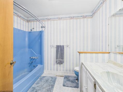 152 Hilltop Drive Philippi WV 26416