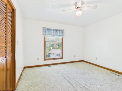 152 Hilltop Drive Philippi WV 26416
