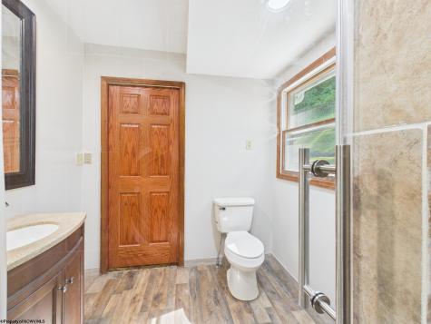 152 Hilltop Drive Philippi WV 26416