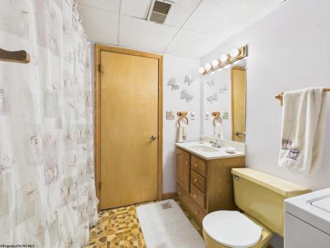 152 Hilltop Drive Philippi WV 26416