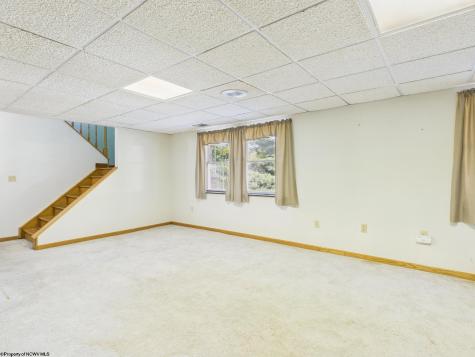 152 Hilltop Drive Philippi WV 26416