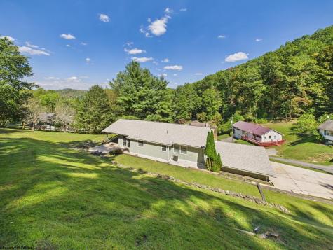 152 Hilltop Drive Philippi WV 26416