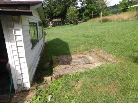 60 Marley Lane Belington WV 26250