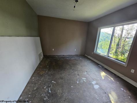 498 Gay Street Grafton WV 26345