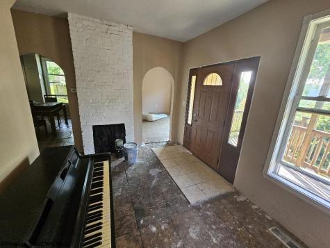 498 Gay Street Grafton WV 26345