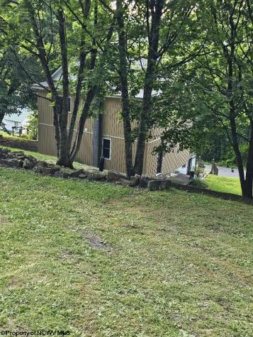 498 Gay Street Grafton WV 26345