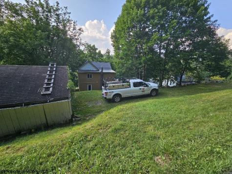 498 Gay Street Grafton WV 26345