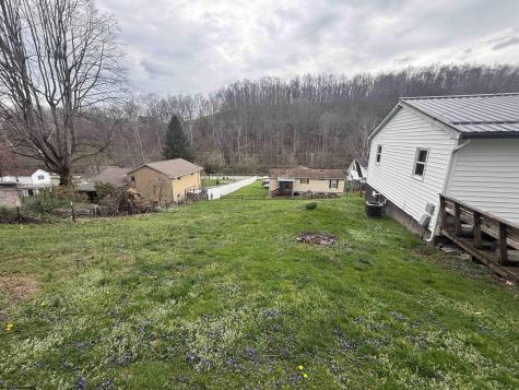 54 Brady Lane Mount Clare WV 26408