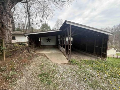 54 Brady Lane Mount Clare WV 26408