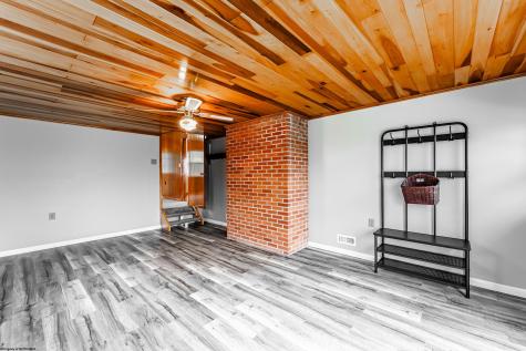 129 Lexington Avenue Westover WV 26501