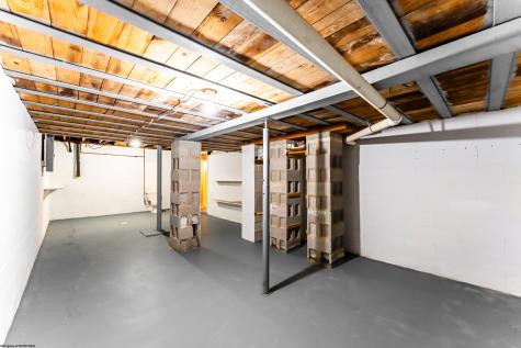 129 Lexington Avenue Westover WV 26501