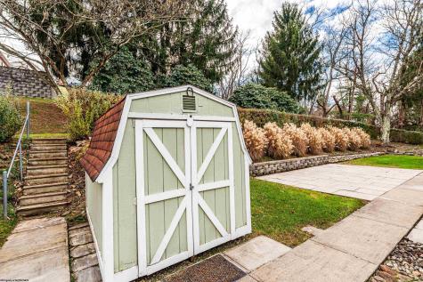 129 Lexington Avenue Westover WV 26501