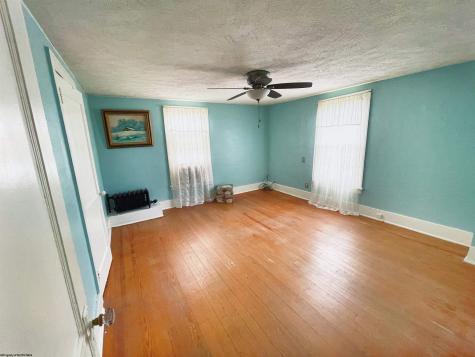 134 Ridenour Street Clarksburg WV 26301