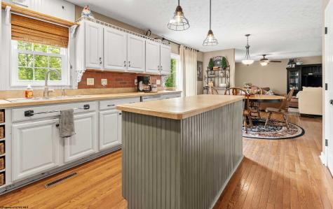 3143 Sylvan Drive Morgantown WV 26508
