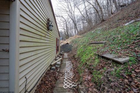 139 Ramp Hollow Road Morgantown WV 26501