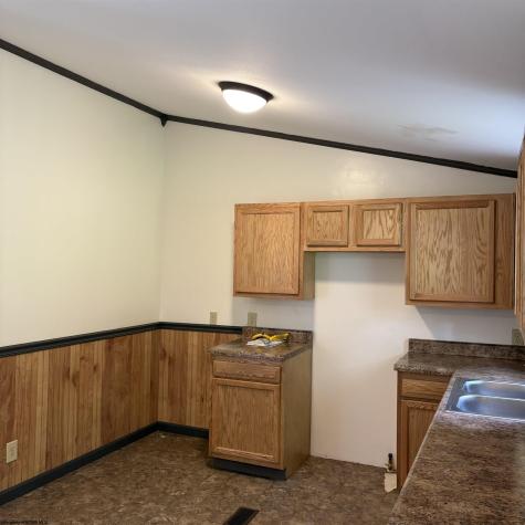 24 Seventh Street Hendricks WV 26271