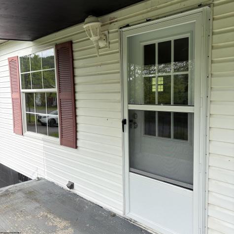 24 Seventh Street Hendricks WV 26271