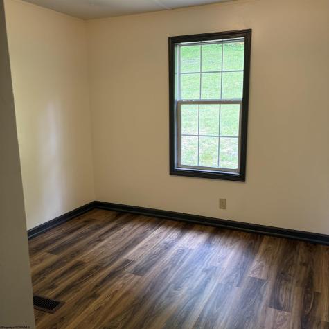 24 Seventh Street Hendricks WV 26271