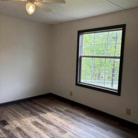 24 Seventh Street Hendricks WV 26271
